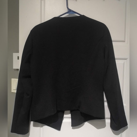 Blazer - Picture 2 of 6